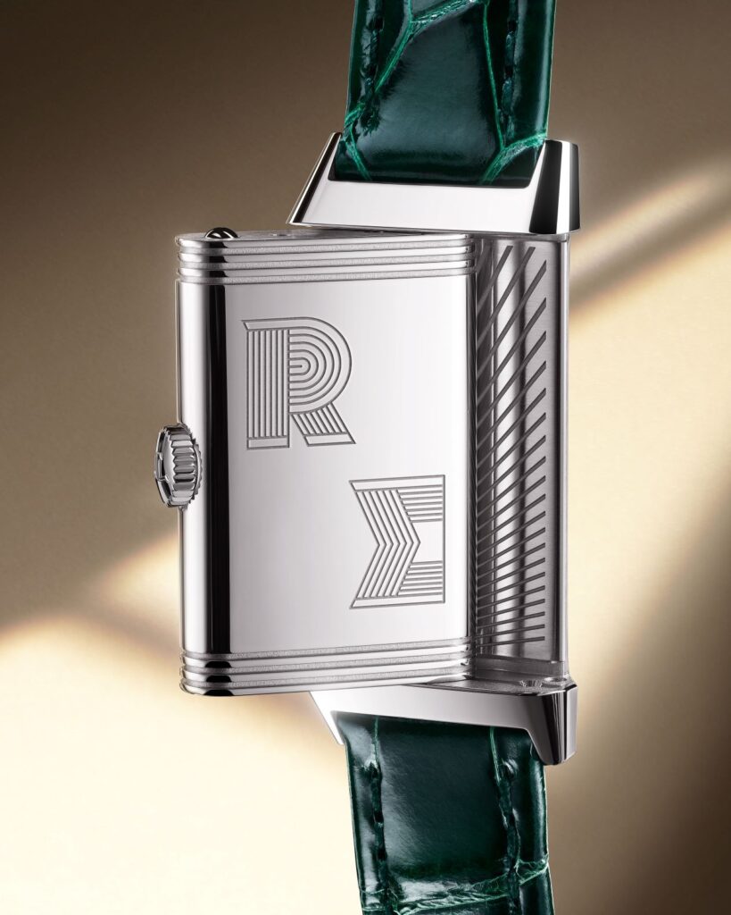 2022 REVERSO ONE MONOFACE GREEN CLOSE UP VERSO RE 300dpi Format4.5